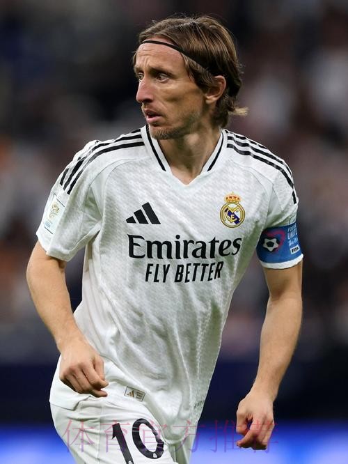 魔笛皇马欧冠百场破门!西媒:他的外脚背应载入史册